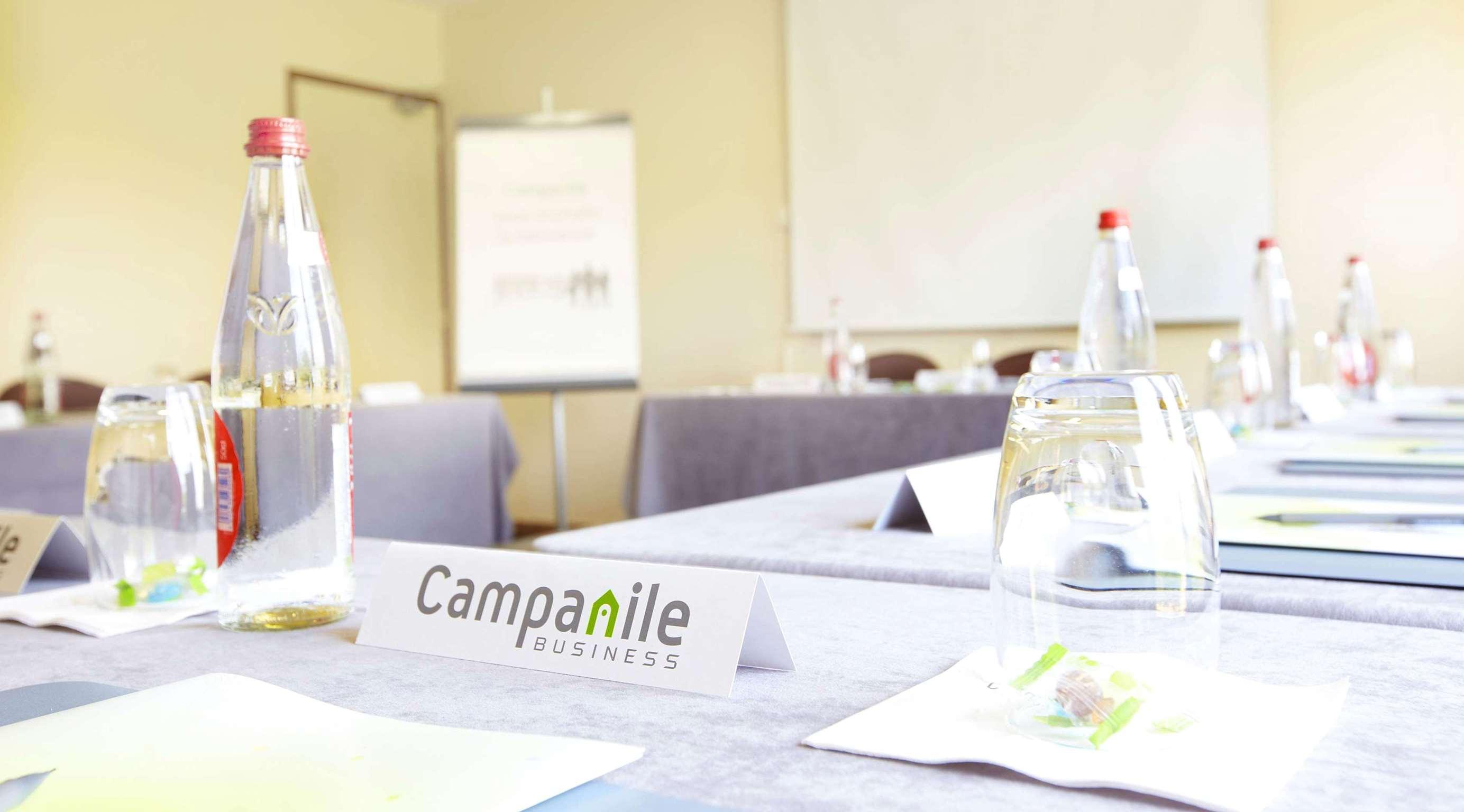 Campanile Evry Est - Saint Germain Les Corbeil Hotell Eksteriør bilde