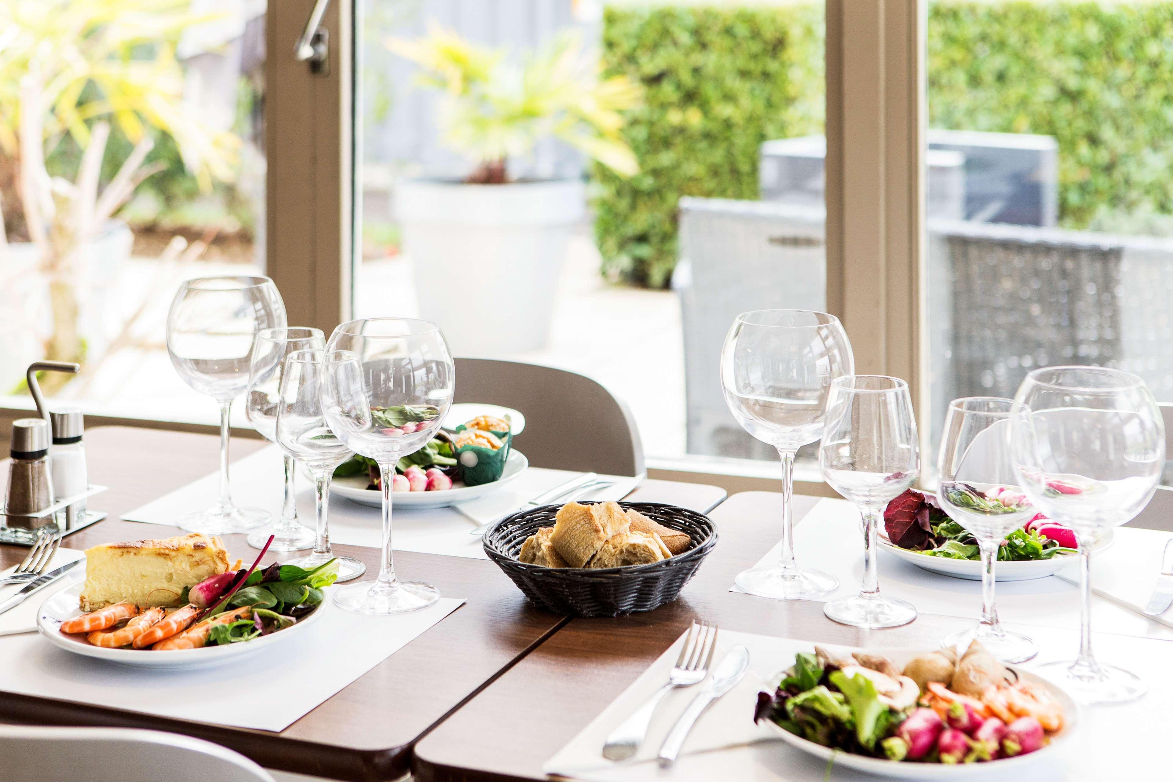 Campanile Evry Est - Saint Germain Les Corbeil Hotell Eksteriør bilde